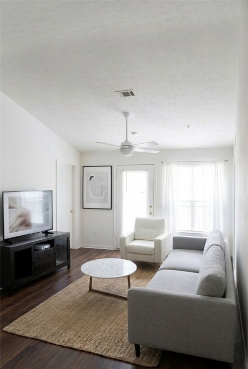 3304-730 W Magnolia Ave, Auburn, AL, 36832-1746 | Card Image