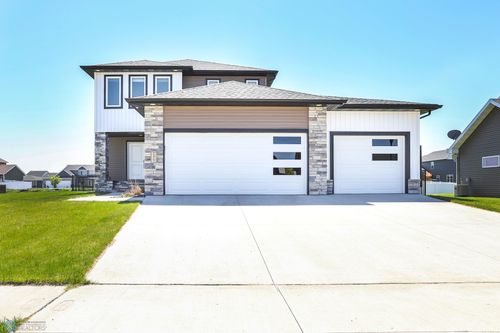 2427 Harbor Ln, West Fargo, ND, 58078-8515 | Card Image