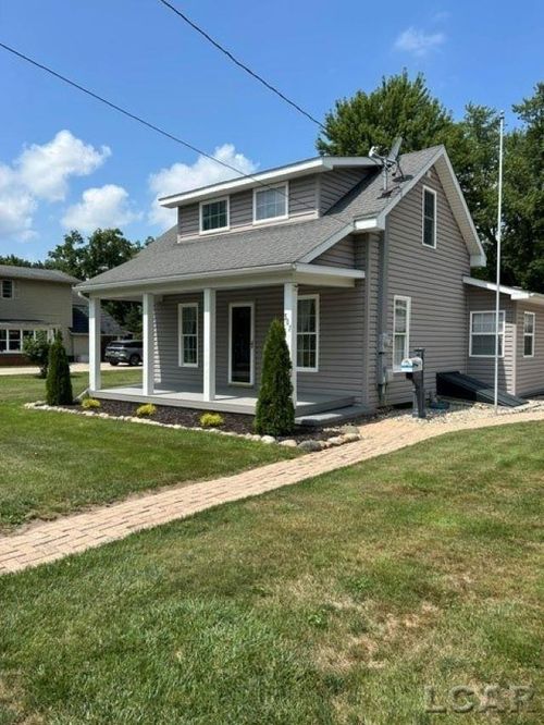 507 W Logan St, Tecumseh, MI, 49286-1326 | Card Image