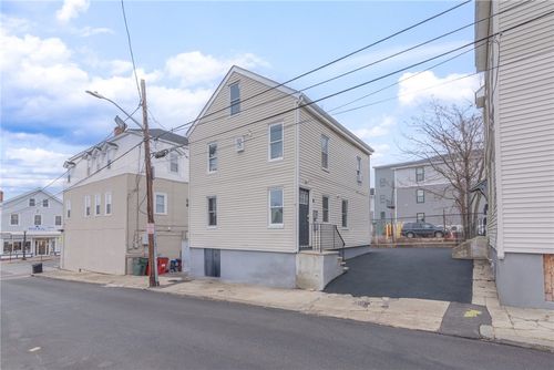 8 Marcello St, Providence, RI, 02909-1040 | Card Image