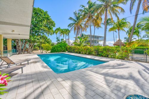 3 Oleander Ave, Key Largo, FL, 33037-3232 | Card Image