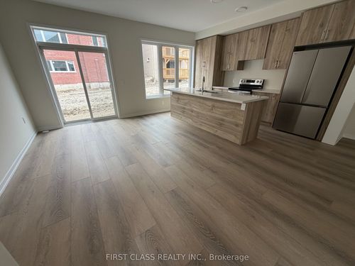 26 Helmkay Avenue, Richmond Hill, ON, L4E1P4 | Card Image