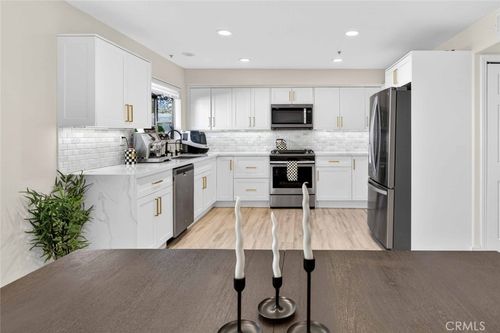 123-10894 Olinda, Sun Valley, CA, 91352 | Card Image