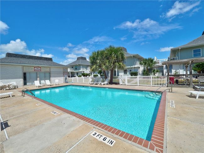 APT-133 - 4901 State Highway 361, Condo with 2 bedrooms, 2 bathrooms and null parking in Port Aransas TX | Image 29