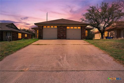 105 Northern Dove Ln, Copperas Cove, TX, 76522-8420 | Card Image
