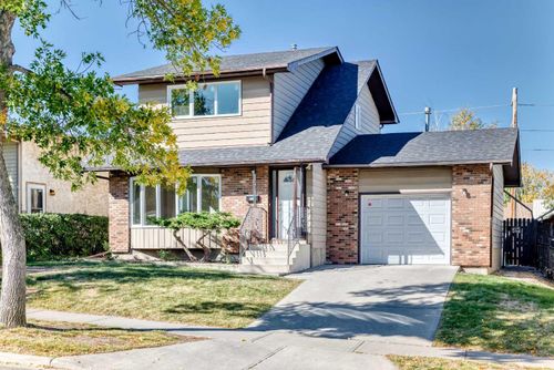 79 Bermuda Drive Nw, Calgary, AB, T3K1H5 | Card Image