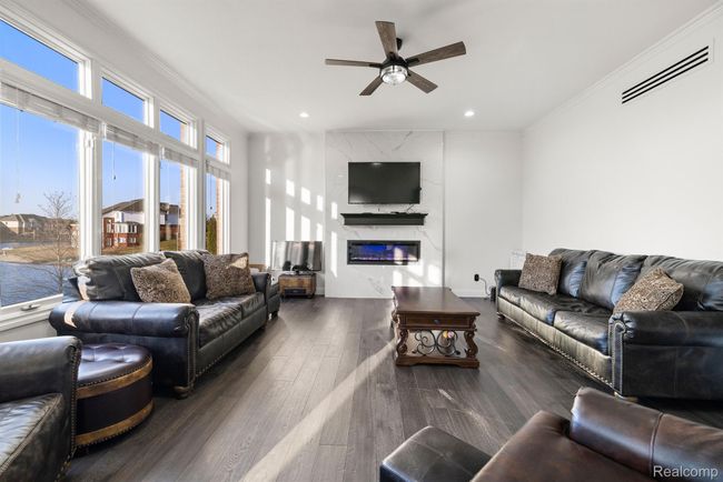 54381 Pelican Ln, House other with 4 bedrooms, 4 bathrooms and null parking in Shelby Township MI | Image 9