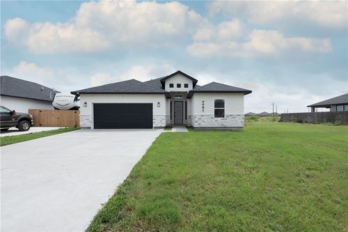 7721 Nadia Dr, Corpus Christi, TX, 78414-1423 | Card Image