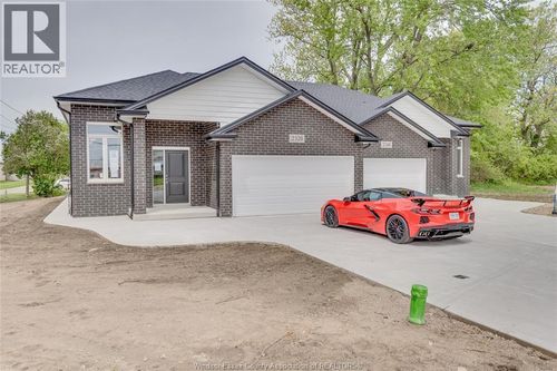 130 Angelo Ave, Lasalle, ON, N9J0E5 | Card Image