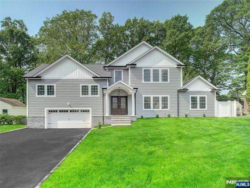 345 Creek Bed Rd, Mountainside, NJ, 07092-1911 | Card Image