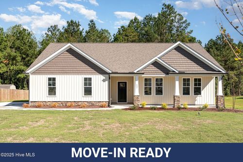 602 Tuscany Cir, Princeton, NC, 27569-9558 | Card Image