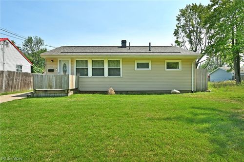 2231 Stewart Dr Nw, Warren, OH, 44485-2346 | Card Image