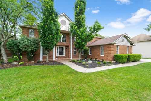 14914 Regency Dr, Strongsville, OH, 44149-4923 | Card Image