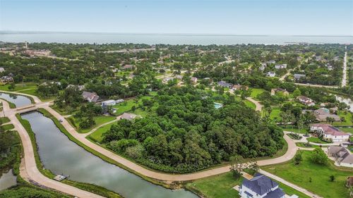 3515 E Bayou Dr, Shoreacres, TX, 77571-7162 | Card Image