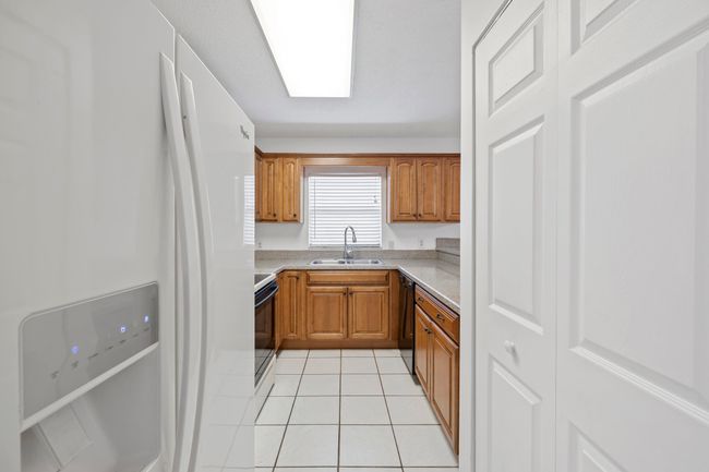 127 - 127 Mcneela Drive, Condo with 2 bedrooms, 2 bathrooms and null parking in Titusville FL | Image 17