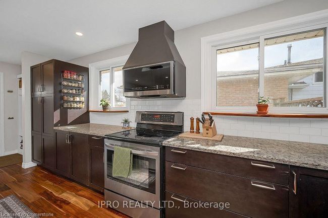 64 Hahn Ave, House other with 3 bedrooms, 2 bathrooms and 3 parking in Cambridge ON | Image 7