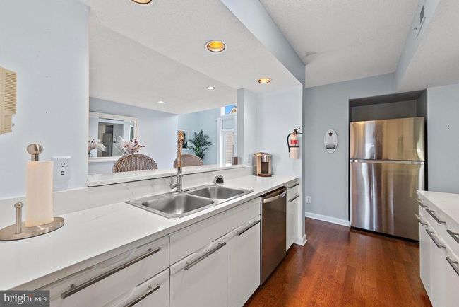 APT-8S - 420 8 Th St, Townhouse with 4 bedrooms, 2 bathrooms and null parking in BEACH HAVEN NJ | Image 31