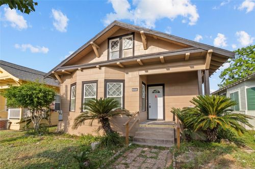 2006 31st St, Galveston, TX, 77550-7602 | Card Image