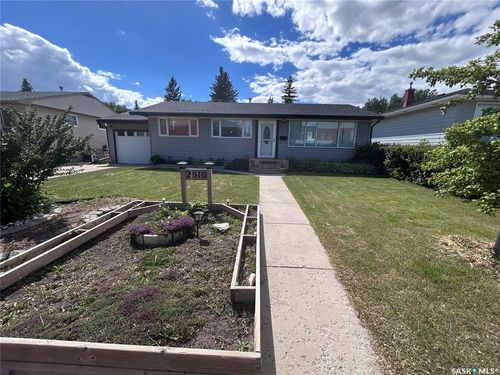 2616 Clarence Ave S, Saskatoon, SK, S7J1M6 | Card Image
