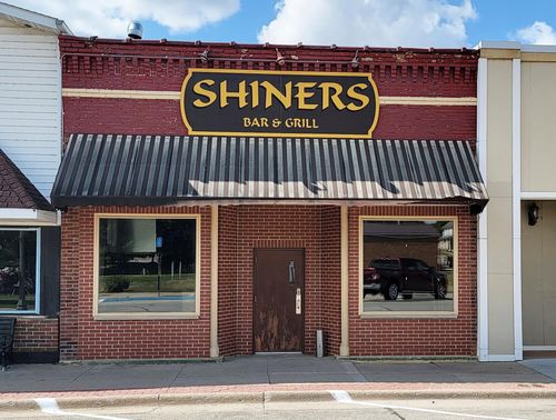 206 S Main St, Fayette, IA, 52142-7606 | Card Image