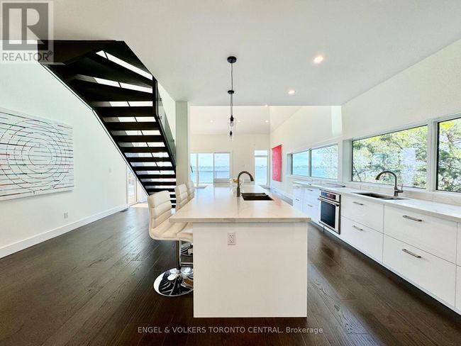 131 Peats Point Road, House other with 3 bedrooms, 2 bathrooms and 32 parking in Prince Edward County (Ameliasburg Ward) ON | Image 7