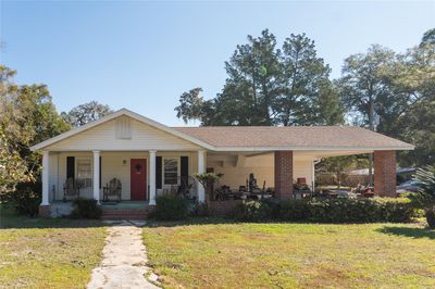 123 Se 1st Street, House other with 3 bedrooms, 2 bathrooms and null parking in Williston FL | Image 1