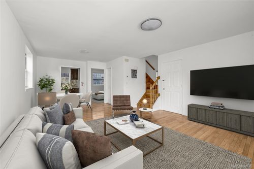 4003 Secor Ave, Bronx, NY, 10466-2464 | Card Image