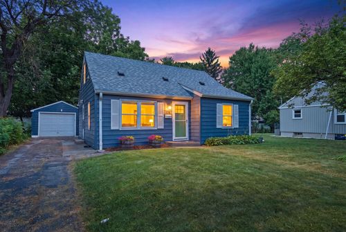 128 18th Ave N, Hopkins, MN, 55343-6918 | Card Image