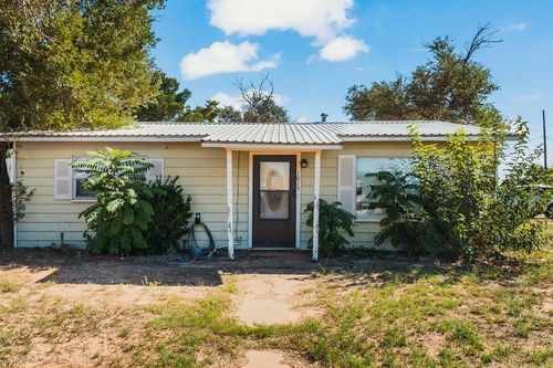 1015 10th St, Seagraves, TX, 79359 | Card Image
