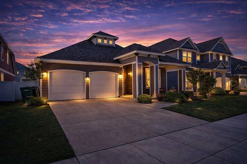 9101 Cranston Ct, Providence Village, TX, 76227-5803 | Card Image