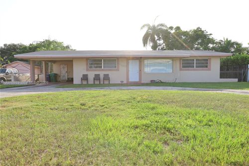 17530 Nw 27th Ct, Miami Gardens, FL, 33056-4015 | Card Image