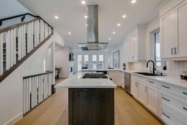 18 27 Avenue Sw, House other with 4 bedrooms, 4 bathrooms and 2 parking in Calgary AB | Image 7