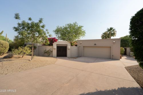 8401 E Vista Del Lago, Scottsdale, AZ, 85255-4238 | Card Image