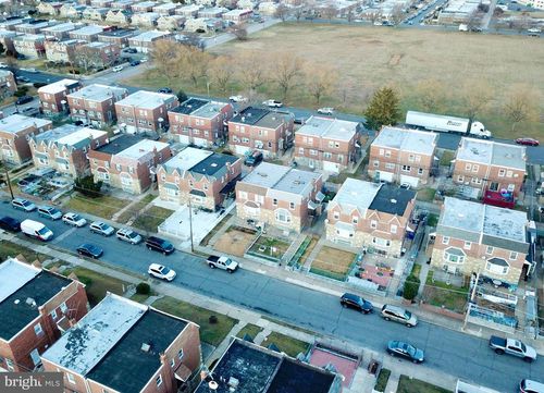 2421 Vista St, PHILADELPHIA, PA, 19152-4304 | Card Image