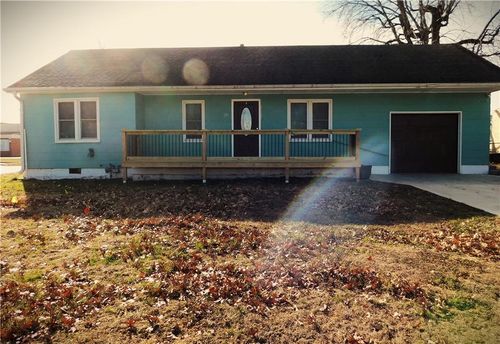 201 W 19th St, Holden, MO, 64040-1616 | Card Image