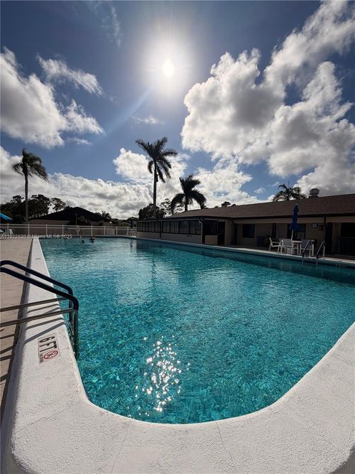 1-434 Pine Glen Ln, Greenacres, FL, 33463-8532 | Card Image