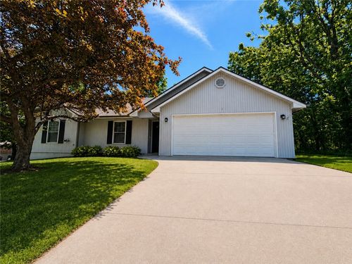 1 Mills Ln, Bella Vista, AR, 72714-6329 | Card Image