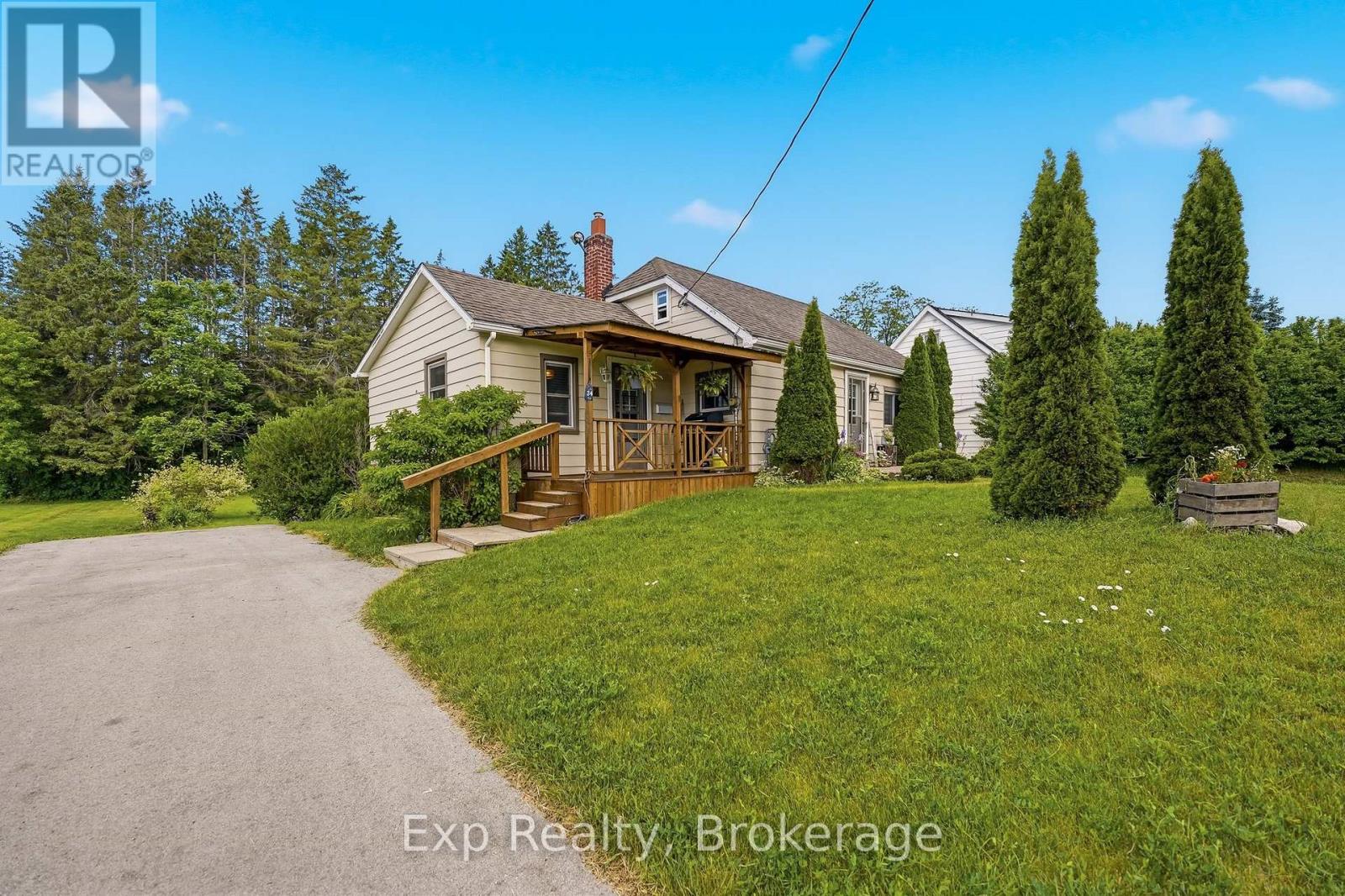 Residential in Quinte West (Frankford Ward) 2