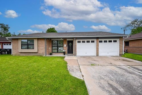 4827 Knotty Oaks Trl, Houston, TX, 77045-4128 | Card Image