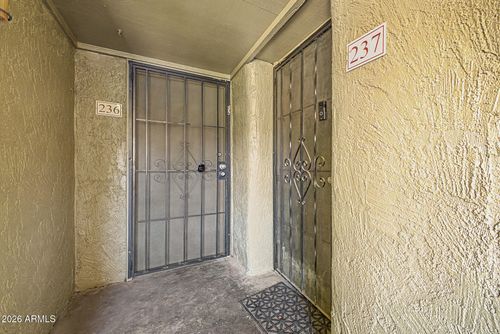 236-1701 W Tuckey Ln, Phoenix, AZ, 85015-1707 | Card Image