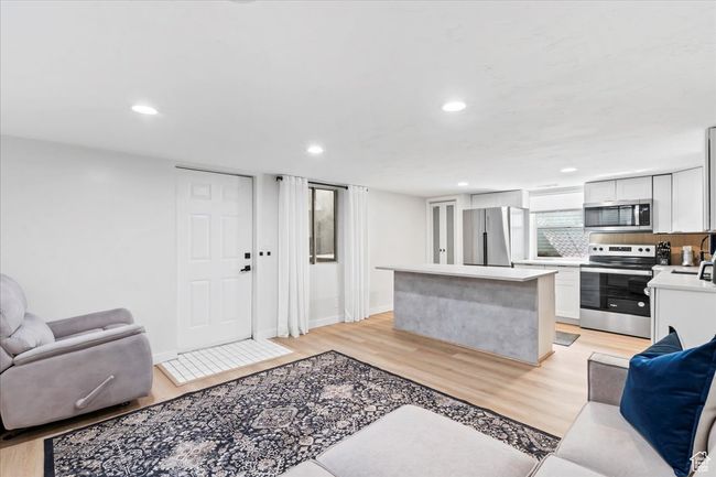 1870 E 3900 S, House other with 4 bedrooms, 3 bathrooms and 2 parking in Holladay UT | Image 31