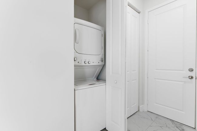 12240 Sw 44 Th Ct, House other with 5 bedrooms, 5 bathrooms and null parking in Davie FL | Image 13