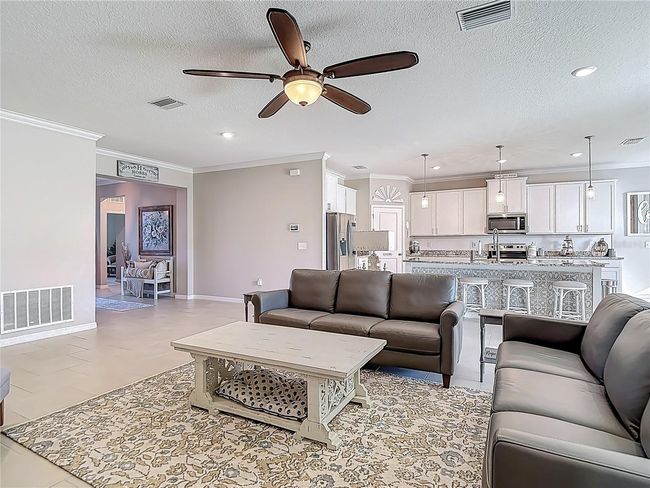 Great Room - Kitchen - Foyer | Image 13