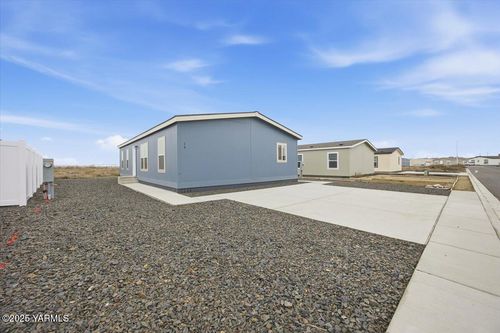 2681 E Edison Ave, Sunnyside, WA, 98944-1679 | Card Image