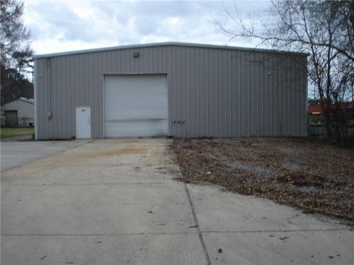 915 Carroll St, Mandeville, LA, 70448-3638 | Card Image