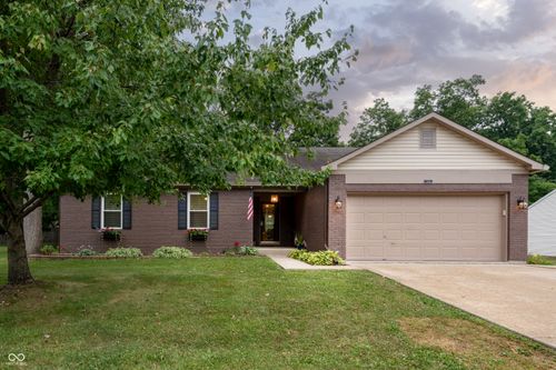 550 Old Farm Rd, Danville, IN, 46122-1450 | Card Image
