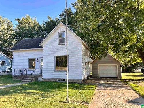 235 3rd St Ne, Primghar, IA, 51245-1044 | Card Image