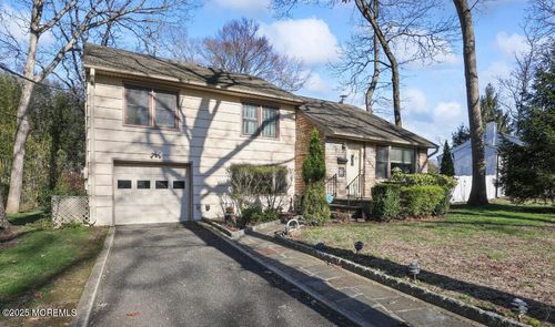 187 Elmwood Rd, Oakhurst, NJ, 07755-1407 | Card Image