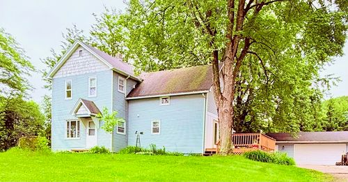 E5690 510th Ave, Menomonie, WI, 54751-5612 | Card Image