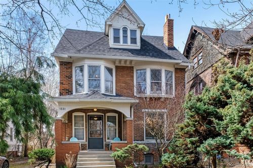 1531 Vinewood St, Detroit, MI, 48216-2202 | Card Image